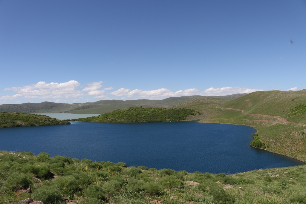 Akdoğan Gölü Nerede – Nasıl Gidilir – Kamp – Piknik – MUŞ