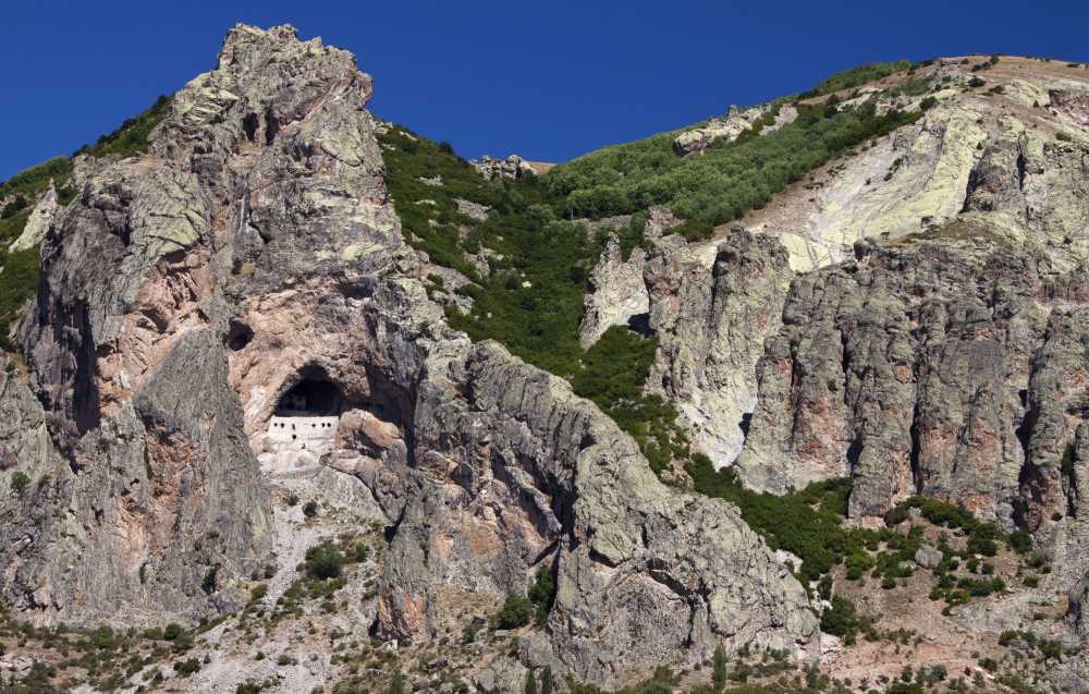 Meryem Ana Manastırı Nerede – Nasıl Gidilir – GİRESUN